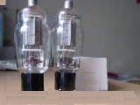 早期的真空二极管、三极管