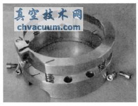 两半式圆环和弹簧